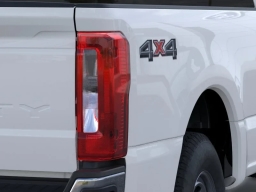 Ford Super Duty F-350 SRW XL 4WD Crew Cab 8' Box 2026