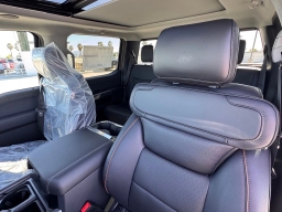 Ford Super Duty F-350 SRW XL 4WD Crew Cab 6.75' Box 2026