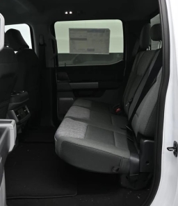Ford Super Duty F-350 SRW XLT 4WD Crew Cab 8' Box 2026