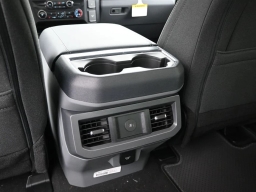 Ford Super Duty F-350 SRW XLT 4WD Crew Cab 8' Box 2026