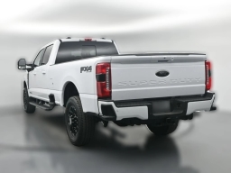Ford Super Duty F-350 SRW XLT 4WD Crew Cab 8' Box 2026