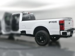 Ford Super Duty F-350 SRW XLT 4WD Crew Cab 8' Box 2026
