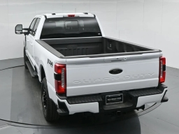 Ford Super Duty F-350 SRW XLT 4WD Crew Cab 8' Box 2026