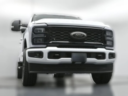 Ford Super Duty F-350 SRW XLT 4WD Crew Cab 8' Box 2026