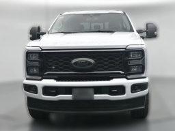 Ford Super Duty F-350 SRW XLT 4WD Crew Cab 8' Box 2026