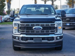 Ford Super Duty F-350 SRW XLT 4WD Crew Cab 8' Box 2026
