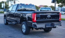Ford Super Duty F-350 SRW XLT 4WD Crew Cab 8' Box 2026
