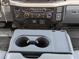 Ford Super Duty F-350 DRW XL 4WD Crew Cab 8' Box 2026