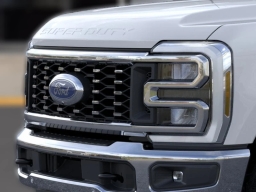 Ford Super Duty F-350 DRW LARIAT 4WD Crew Cab 8' Box 2026