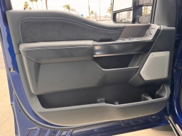 Ford Super Duty F-350 DRW Platinum 4WD Crew Cab 8' Box 2026