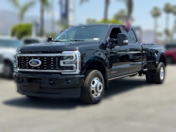 Ford Super Duty F-350 DRW Platinum 4WD Crew Cab 8' Box 2026