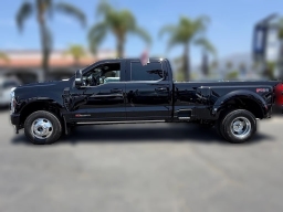 Ford Super Duty F-350 DRW Platinum 4WD Crew Cab 8' Box 2026