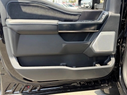 Ford Super Duty F-350 DRW Platinum 4WD Crew Cab 8' Box 2026