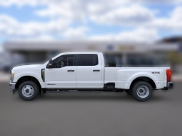 Ford Super Duty F-350 DRW XL 4WD Crew Cab 8' Box 2026