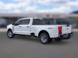 Ford Super Duty F-350 DRW XL 4WD Crew Cab 8' Box 2026