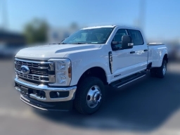 Ford Super Duty F-350 DRW XLT 4WD Crew Cab 8' Box 2026