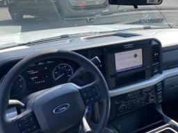 Ford Super Duty F-350 DRW XLT 4WD Crew Cab 8' Box 2026