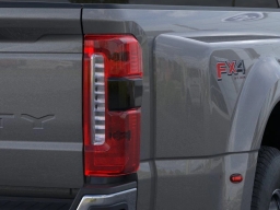 Ford Super Duty F-350 DRW XLT 4WD Crew Cab 8' Box 2026