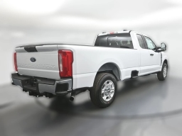 Ford Super Duty F-350 SRW XLT 2WD SuperCab 8' Box 2026