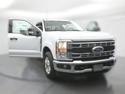 Ford Super Duty F-350 SRW XLT 2WD SuperCab 8' Box 2026