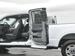 Ford Super Duty F-350 SRW XLT 2WD SuperCab 8' Box 2026