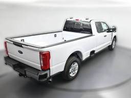 Ford Super Duty F-350 SRW XLT 2WD SuperCab 8' Box 2026
