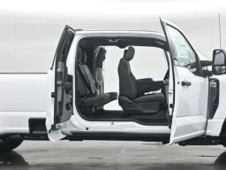 Ford Super Duty F-350 SRW XLT 2WD SuperCab 8' Box 2026
