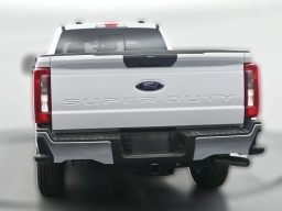 Ford Super Duty F-350 SRW XLT 2WD SuperCab 8' Box 2026