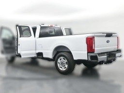 Ford Super Duty F-350 SRW XLT 2WD SuperCab 8' Box 2026