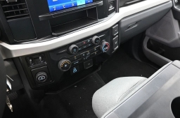 Ford Super Duty F-350 SRW XLT 2WD SuperCab 8' Box 2026