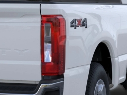 Ford Super Duty F-350 SRW XLT 4WD SuperCab 8' Box 2026