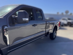 Ford Super Duty F-350 SRW XLT 4WD SuperCab 8' Box 2025