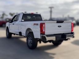 Ford Super Duty F-350 SRW XLT 4WD SuperCab 8' Box 2025