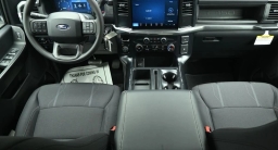 Ford F-150 STX 4WD SuperCrew 5.5' Box 2026