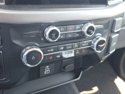 Ford F-150 XLT 2WD SuperCrew 5.5' Box 2026