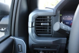 Ford F-150 XLT 4WD SuperCrew 5.5' Box 2026
