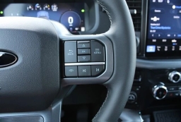 Ford F-150 XLT 4WD SuperCrew 5.5' Box 2026
