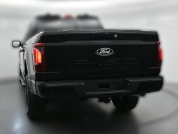Ford F-150 XLT 4WD SuperCrew 5.5' Box 2026