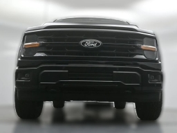 Ford F-150 XLT 4WD SuperCrew 5.5' Box 2026