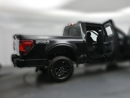 Ford F-150 XLT 4WD SuperCrew 5.5' Box 2026