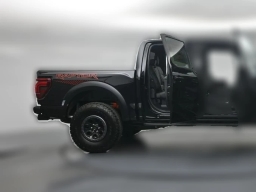 Ford F-150 Raptor 4WD SuperCrew 5.5' Box 2026