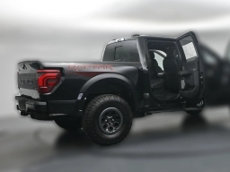 Ford F-150 Raptor 4WD SuperCrew 5.5' Box 2026