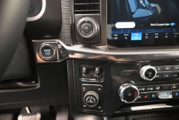 Ford F-150 Raptor 4WD SuperCrew 5.5' Box 2026