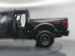Ford F-150 Raptor 4WD SuperCrew 5.5' Box 2026