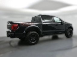 Ford F-150 Raptor 4WD SuperCrew 5.5' Box 2026