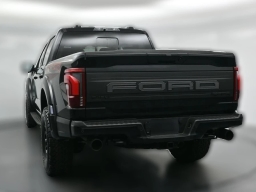 Ford F-150 Raptor 4WD SuperCrew 5.5' Box 2026