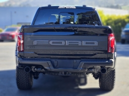 Ford F-150 Raptor 4WD SuperCrew 5.5' Box 2026
