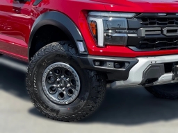 Ford F-150 Raptor 4WD SuperCrew 5.5' Box 2025
