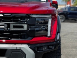 Ford F-150 Raptor 4WD SuperCrew 5.5' Box 2025