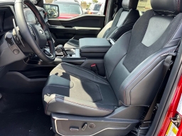 Ford F-150 Raptor 4WD SuperCrew 5.5' Box 2025